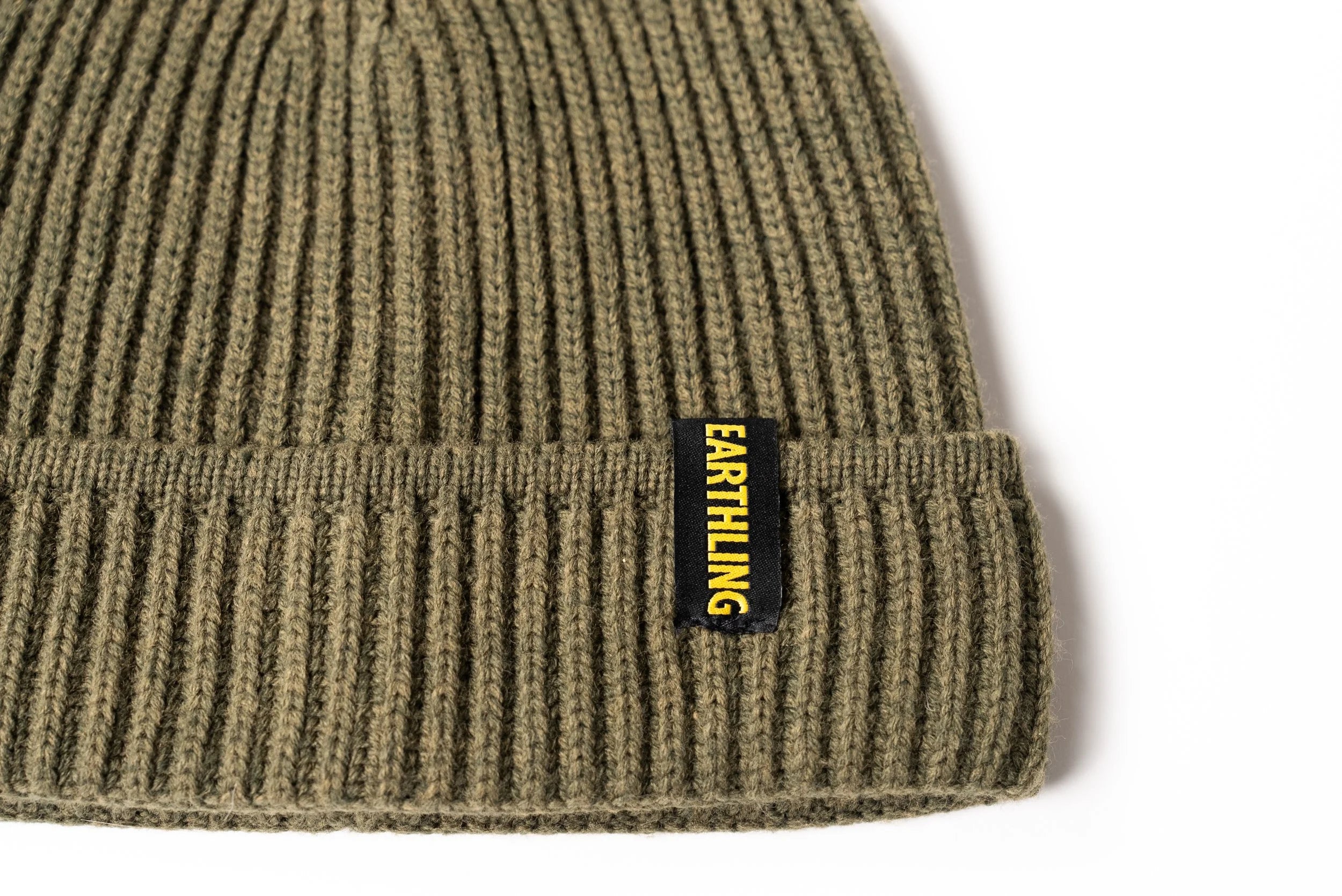 Olive green Earthling beanie detail